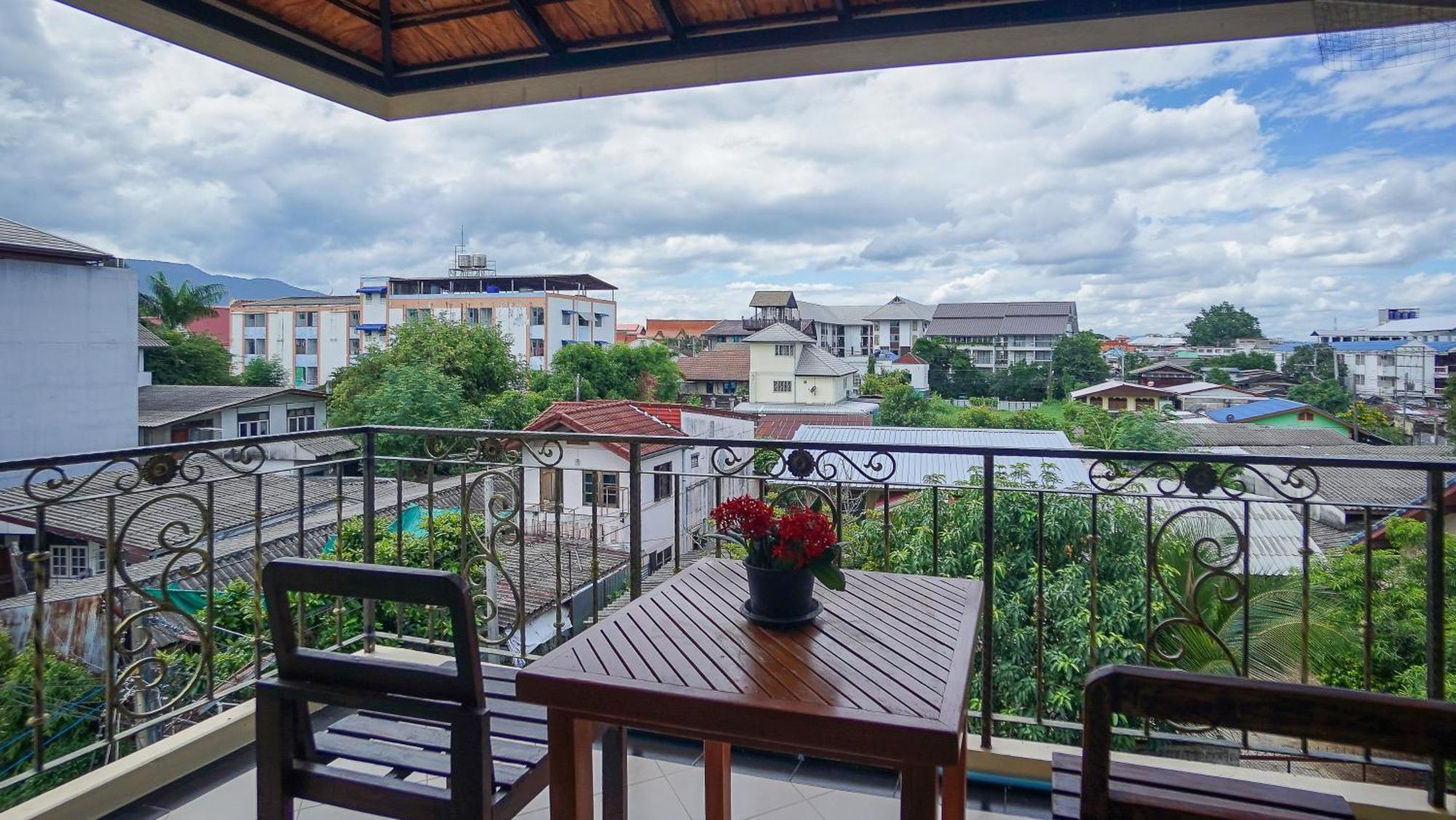 Laph Kham House Aparthotel Csiangmaj Kültér fotó