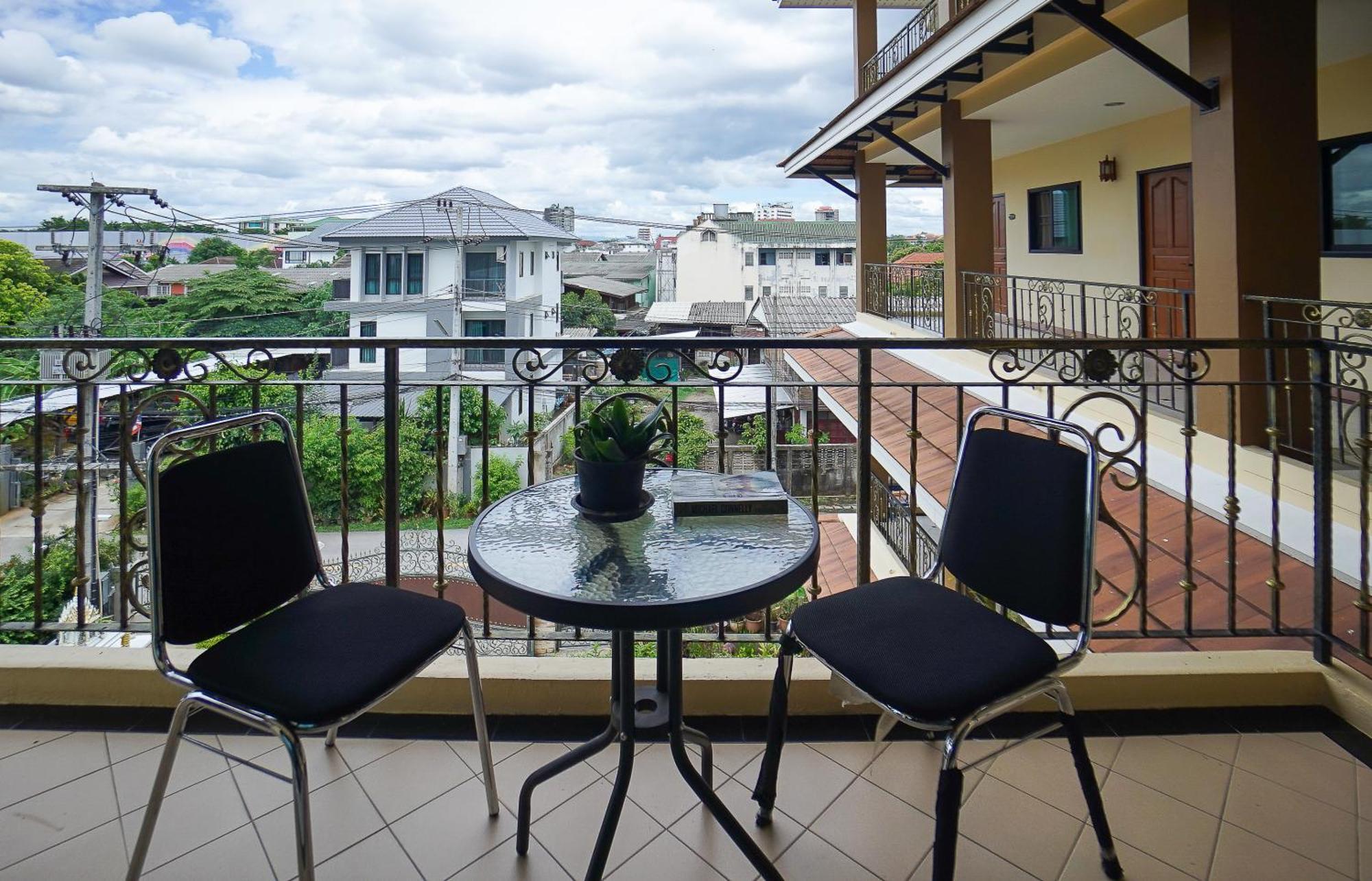 Laph Kham House Aparthotel Csiangmaj Kültér fotó