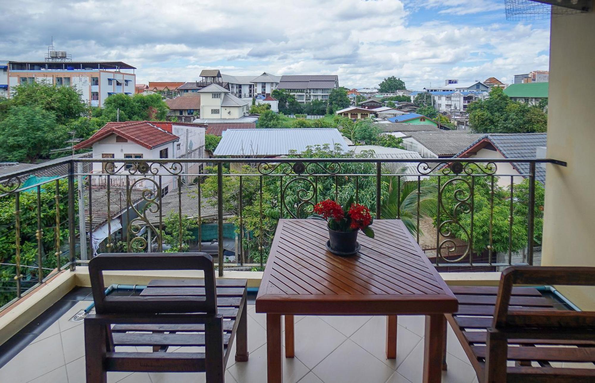 Laph Kham House Aparthotel Csiangmaj Kültér fotó