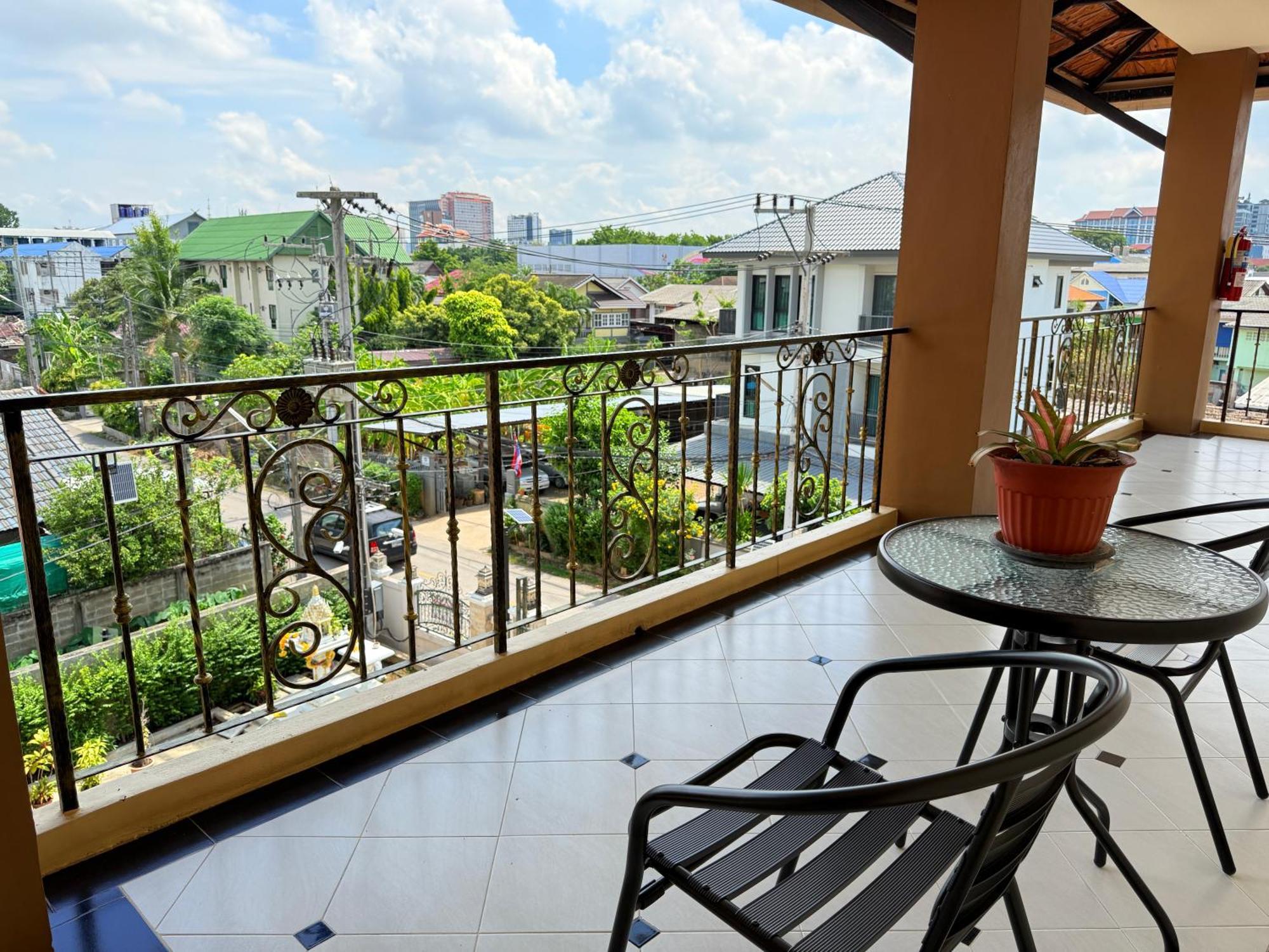Laph Kham House Aparthotel Csiangmaj Kültér fotó